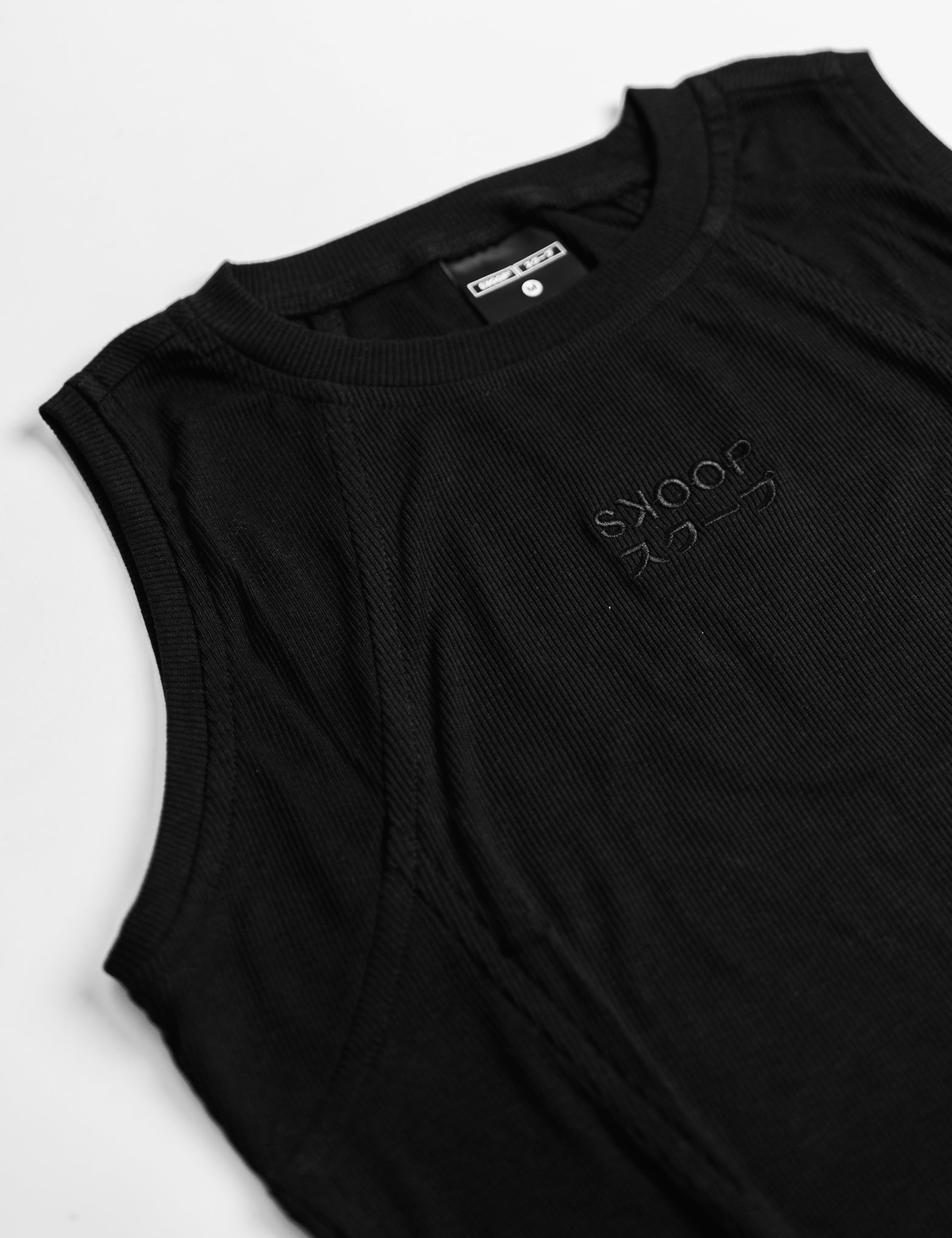 BASIKS Men's Ribbed Tank Top Noir - SKOOP