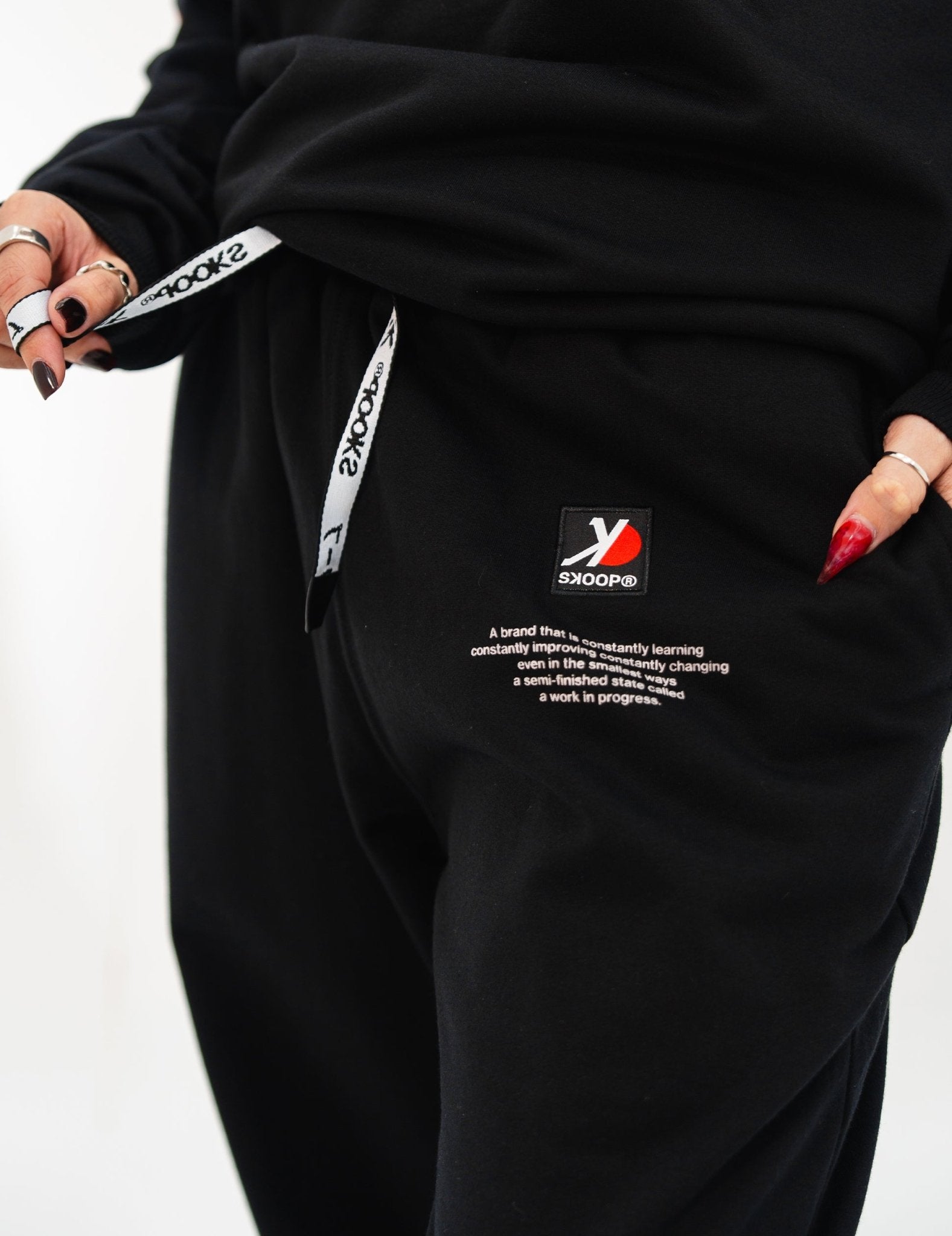 SKOOP® Sweatpants Wvlf Art Black - SKOOP