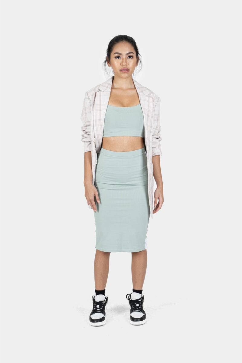 Essentials - Crop Top - Avocado - SKOOP