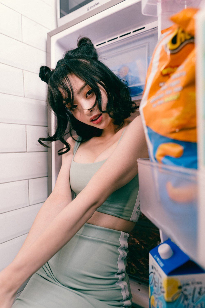 Essentials - Crop Top - Avocado - SKOOP
